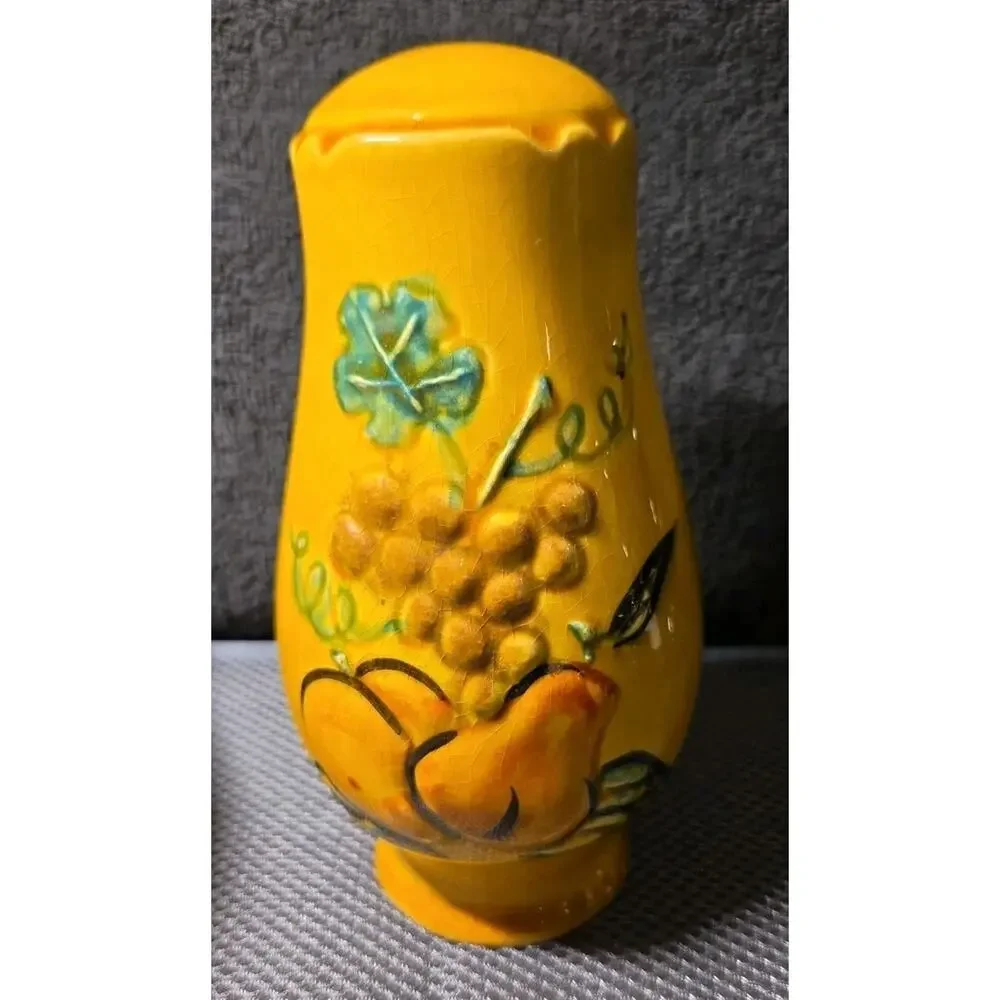 large california pottery salt and pepper shakers 6